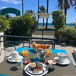 Отель Flots D'azur Promenade Des Ницца