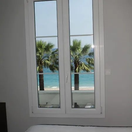 호텔 Flots D'azur Promenade Des 3*