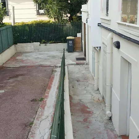 Flots D'azur Promenade Des Отель Ницца