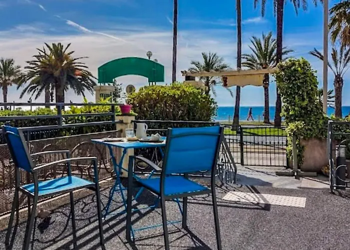 Flots D'azur Promenade Des 3* 니스
