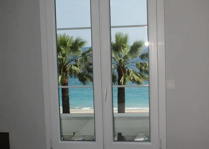 호텔 Flots D'azur Promenade Des 3*