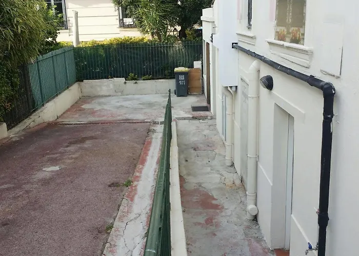 Flots D'azur Promenade Des 호텔 니스
