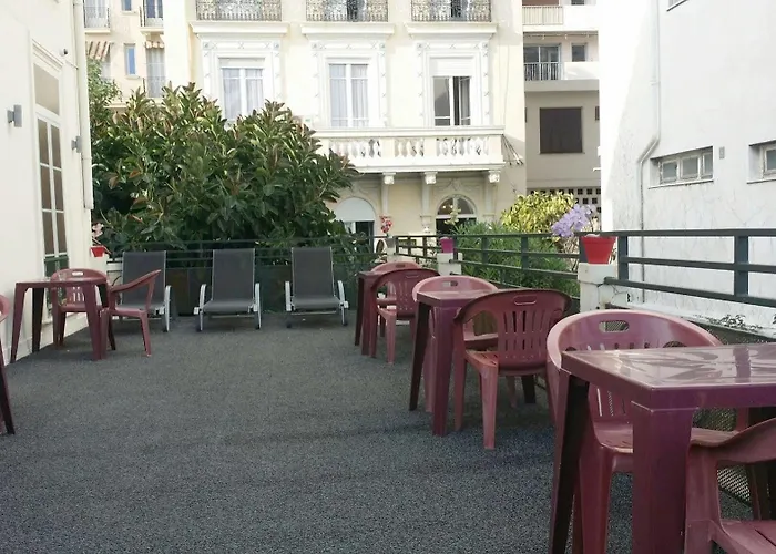 Flots D'azur Promenade Des 니스