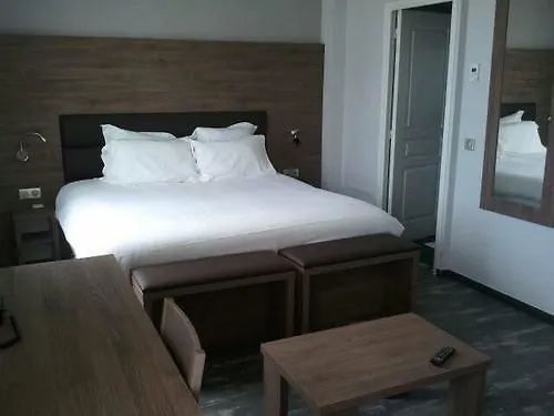 Flots D'azur Promenade Des